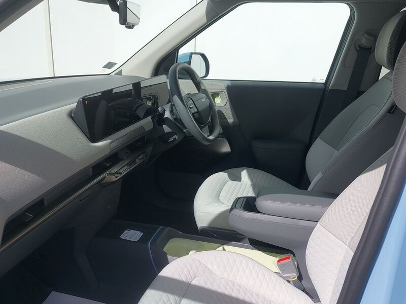 More views of Kia EV3