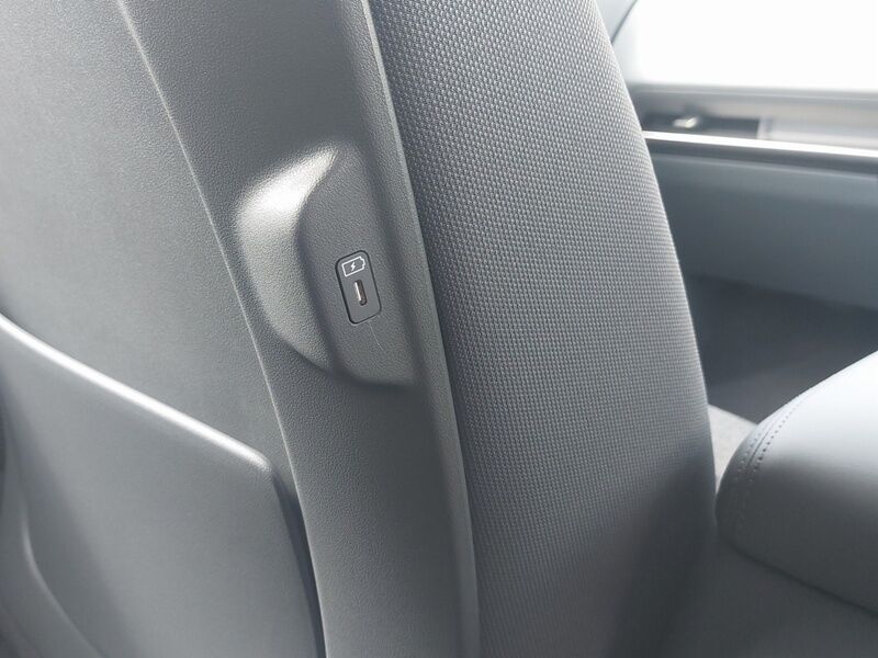 More views of Kia EV3