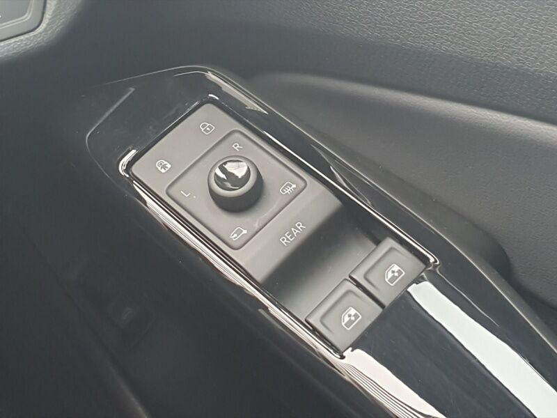 More views of Volkswagen ID.4