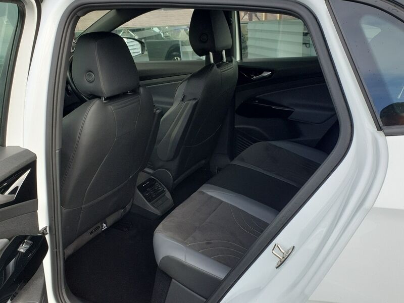 More views of Volkswagen ID.4