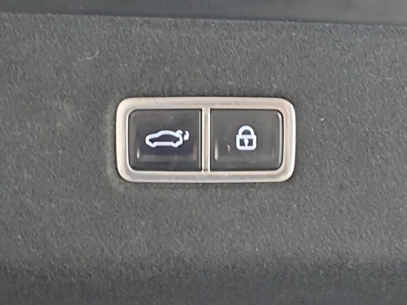 More views of Hyundai IONIQ 6