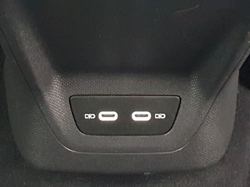 More views of Cupra Born