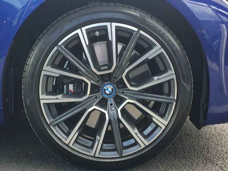 More views of BMW 7-Series