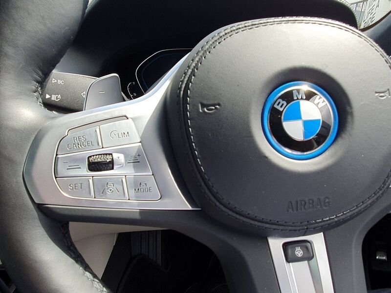 More views of BMW 7-Series