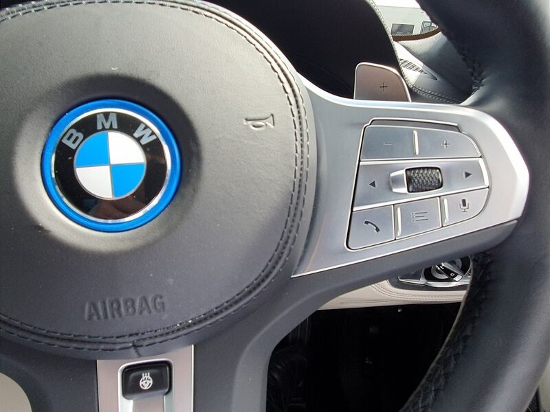 More views of BMW 7-Series