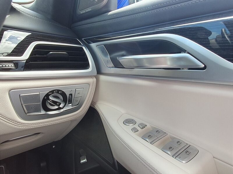 More views of BMW 7-Series