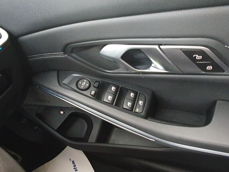 More views of BMW 3-Series