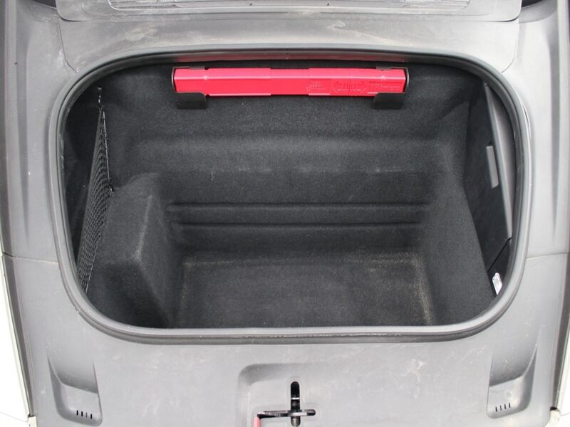 More views of Porsche 911