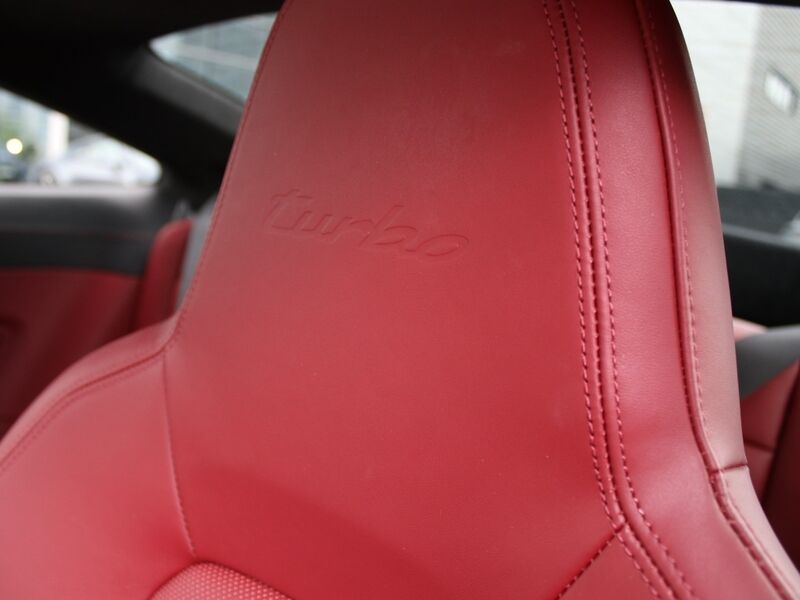 More views of Porsche 911