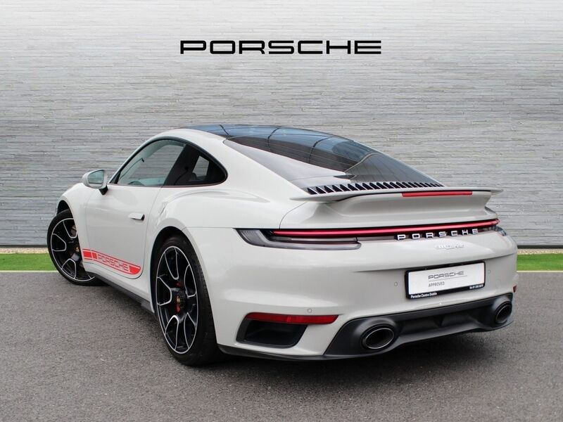 More views of Porsche 911