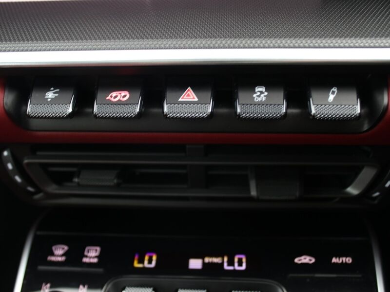 More views of Porsche 911