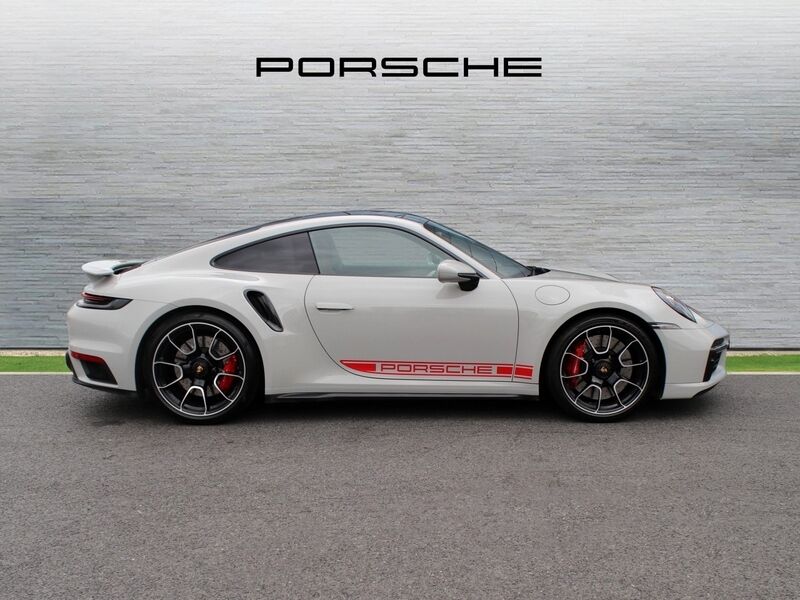 More views of Porsche 911