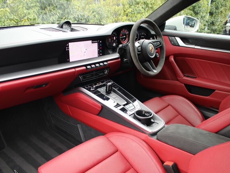 More views of Porsche 911