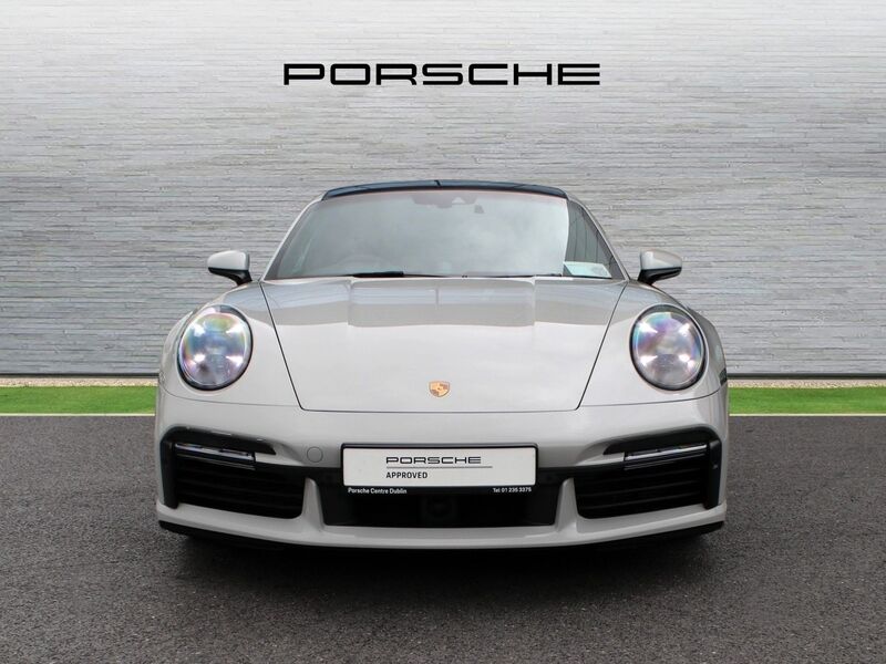 More views of Porsche 911