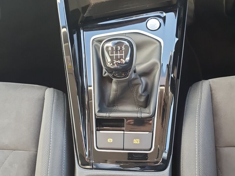 More views of Volkswagen Golf