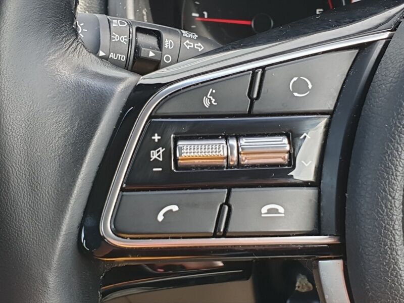 More views of Kia Sportage