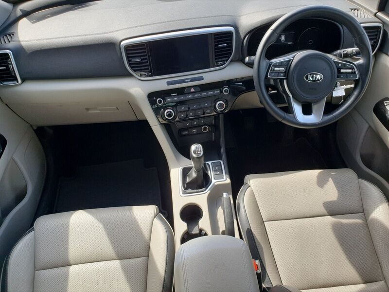 More views of Kia Sportage