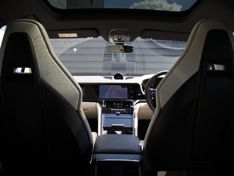 More views of Porsche Panamera