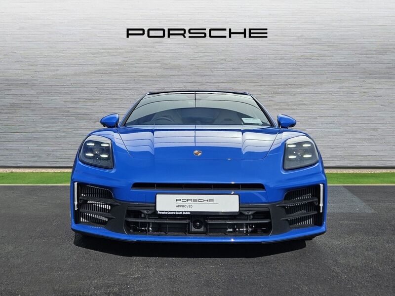 More views of Porsche Panamera