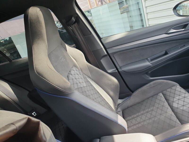 More views of Volkswagen Golf