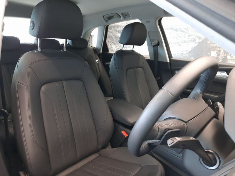 More views of Audi Q5