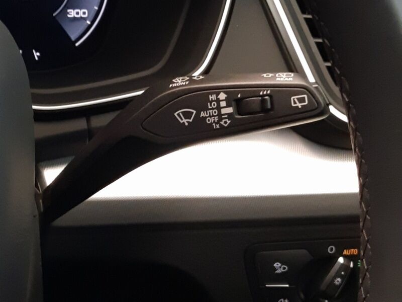 More views of Audi Q5