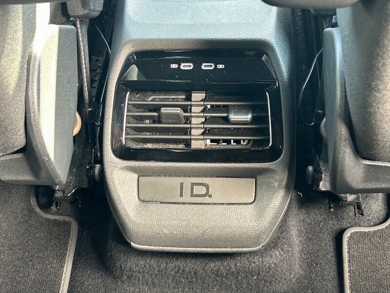 More views of Volkswagen ID.4