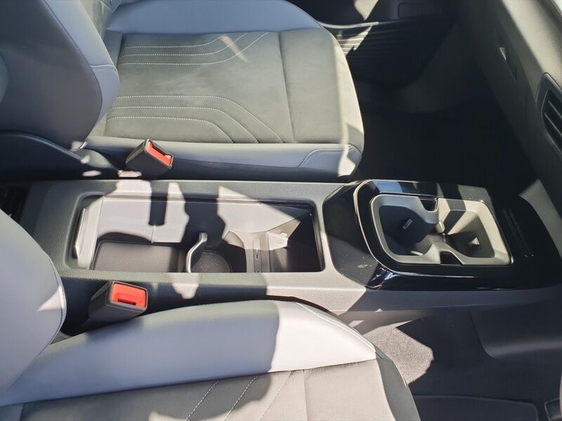 More views of Volkswagen ID.4