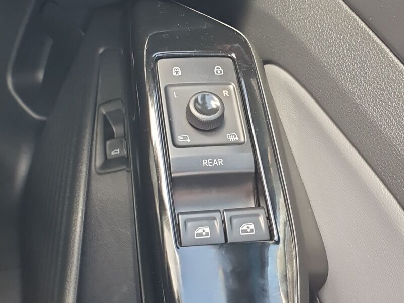 More views of Volkswagen ID.4