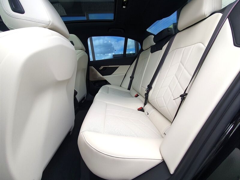 More views of BMW 5-Series