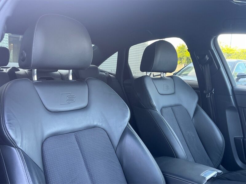 More views of Audi A6