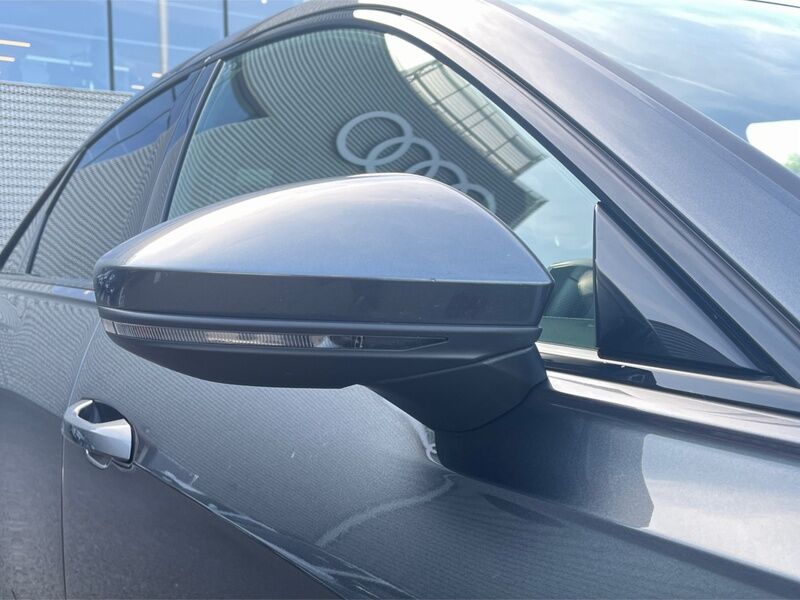 More views of Audi A6