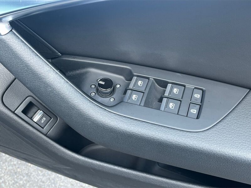 More views of Audi A6