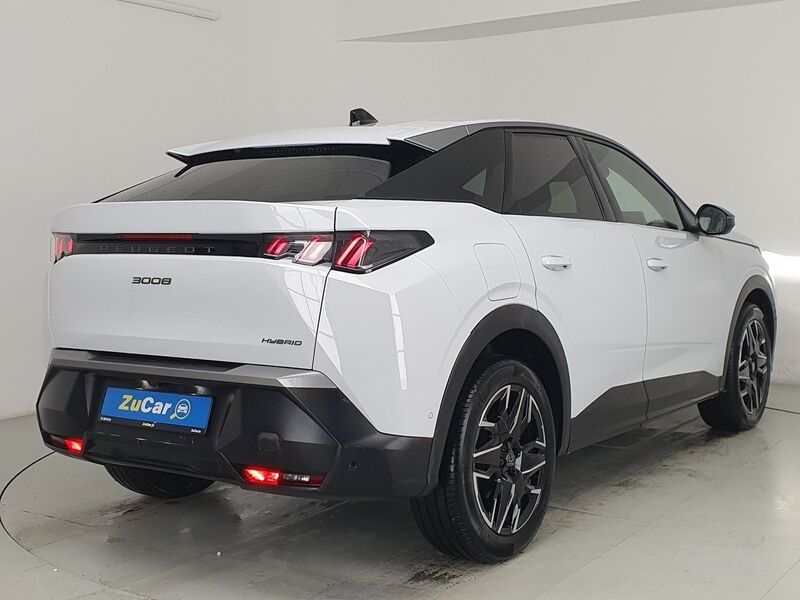 More views of Peugeot 3008