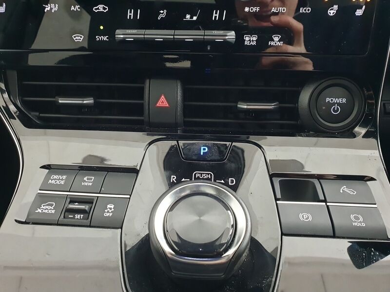 More views of Subaru Solterra