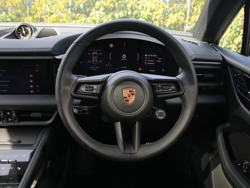 More views of Porsche Macan