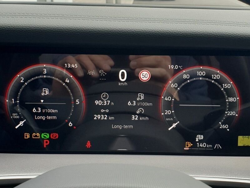 More views of Volkswagen Tayron