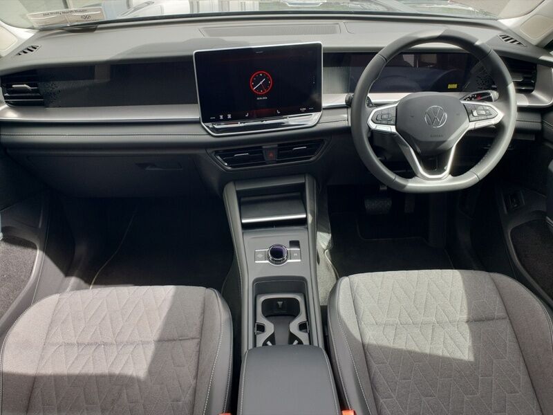 More views of Volkswagen Tayron