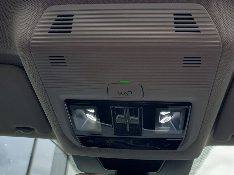 More views of Volkswagen Tayron