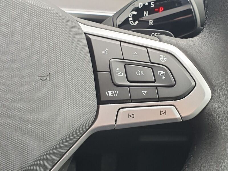 More views of Volkswagen Tayron