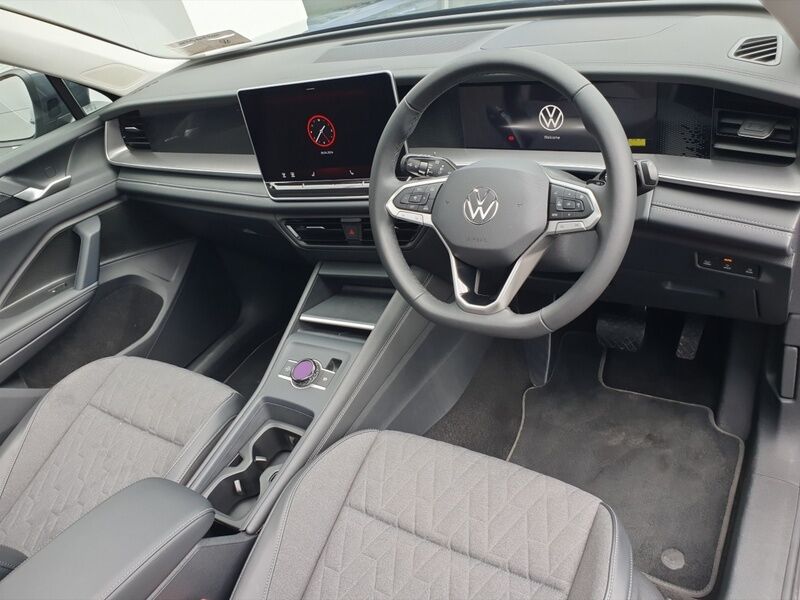 More views of Volkswagen Tayron