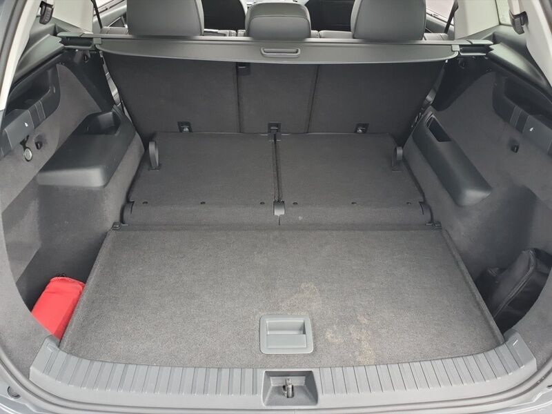 More views of Volkswagen Tayron