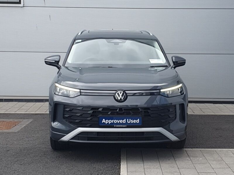 More views of Volkswagen Tayron