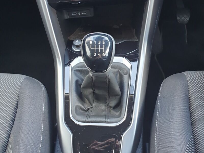More views of Volkswagen T-Roc