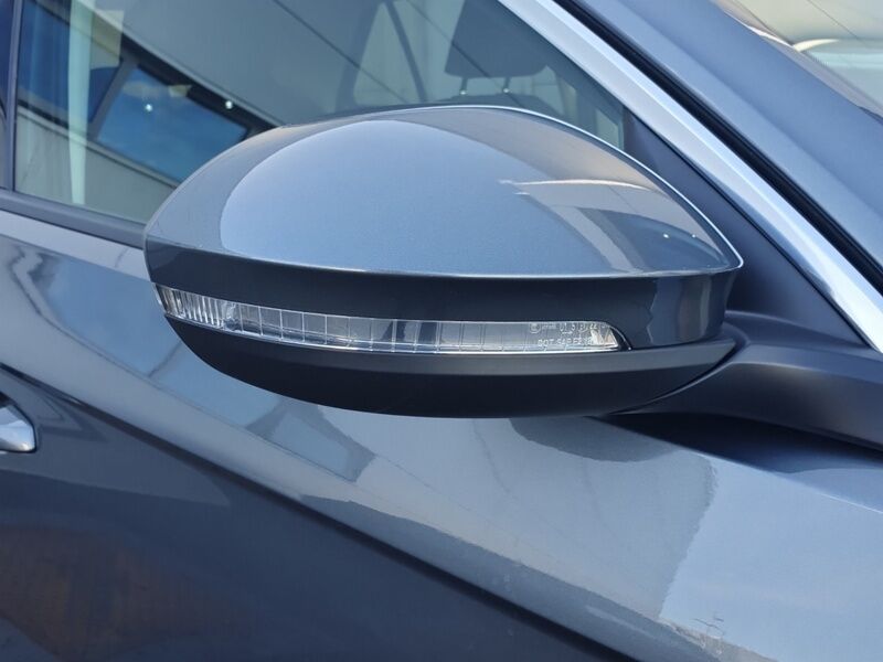 More views of Volkswagen T-Roc
