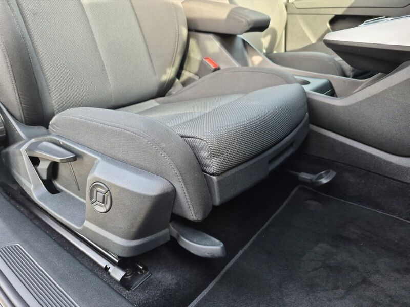 More views of Audi Q4 e-tron