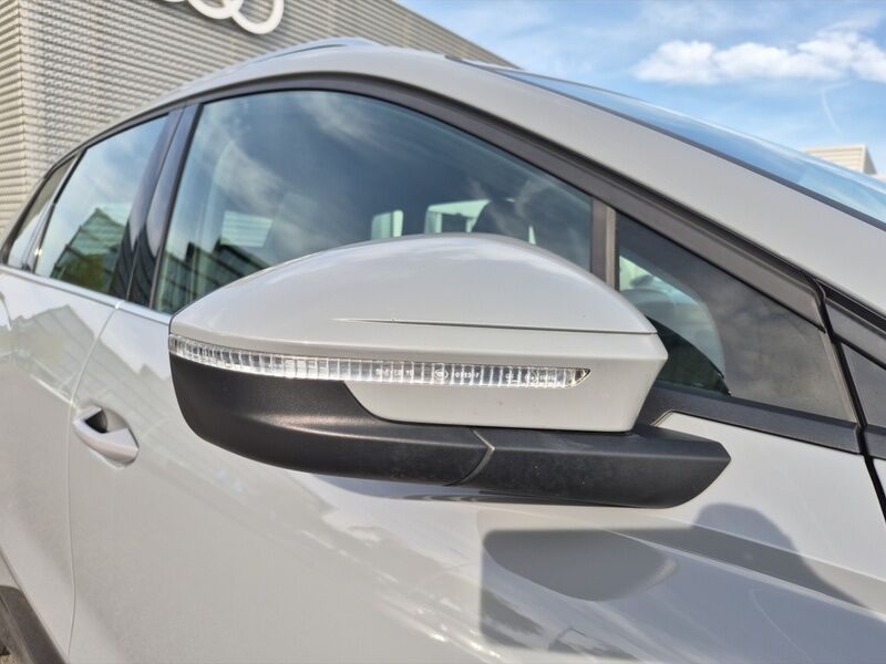 More views of Audi Q4 e-tron