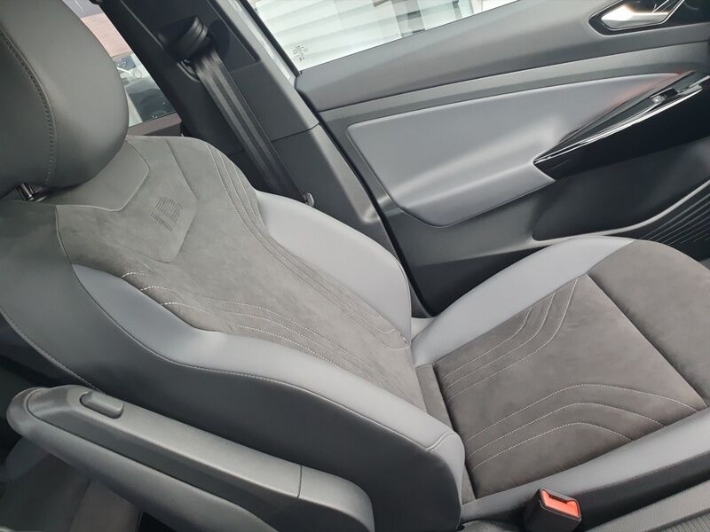 More views of Volkswagen ID.4