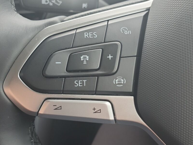 More views of Volkswagen T-Roc