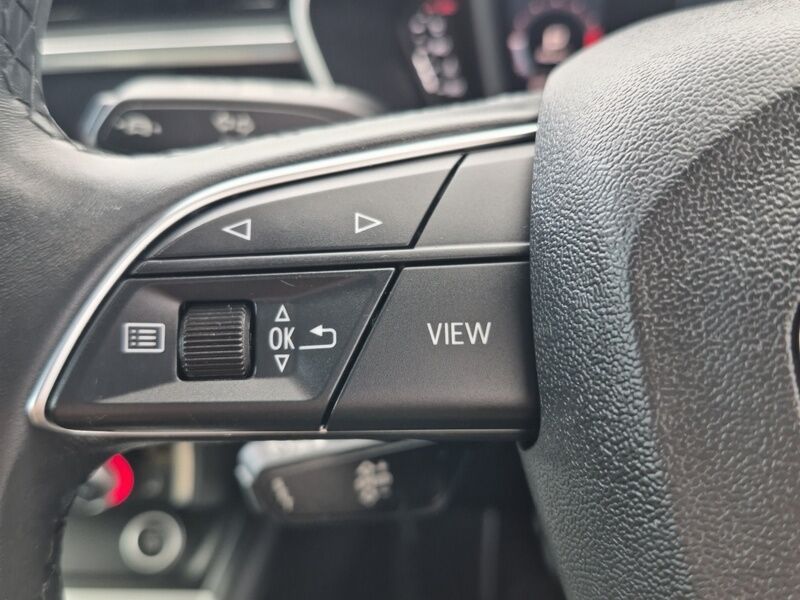 More views of Audi Q3